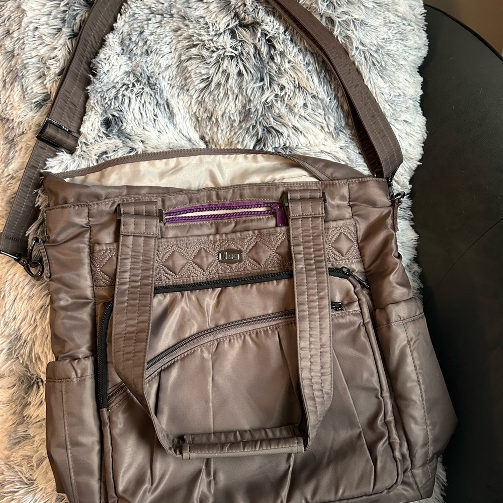 Lug travel/ work bag.